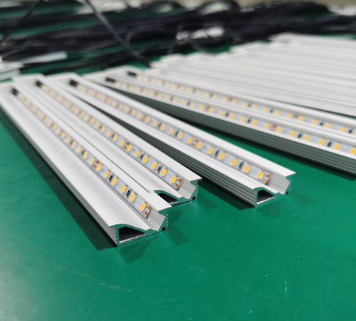 Diário de produção: Luz LED de perfil de alumínio para iluminação interior